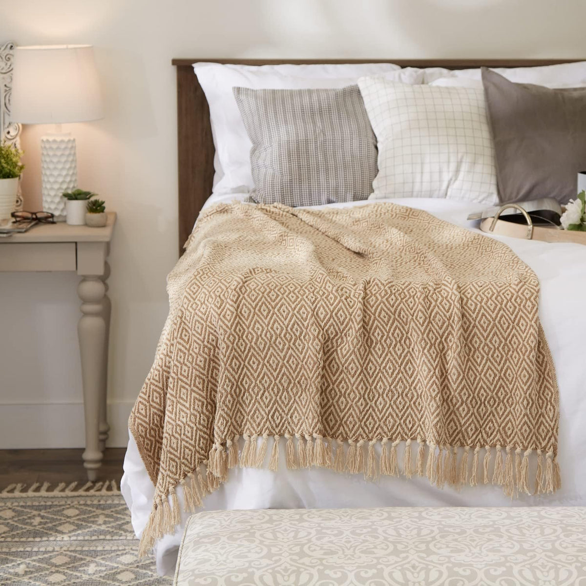 Neat Valley Cotton Diamond Fringe Throw additional product photo