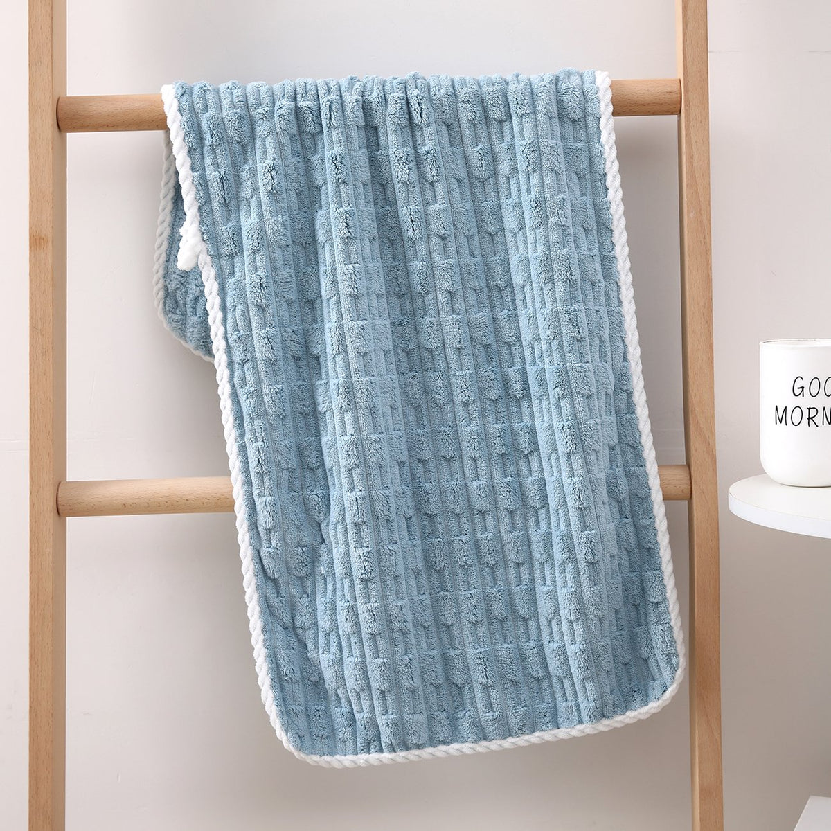 Neat Valley Grid-Textured Microfiber Bath Towel additional product photo