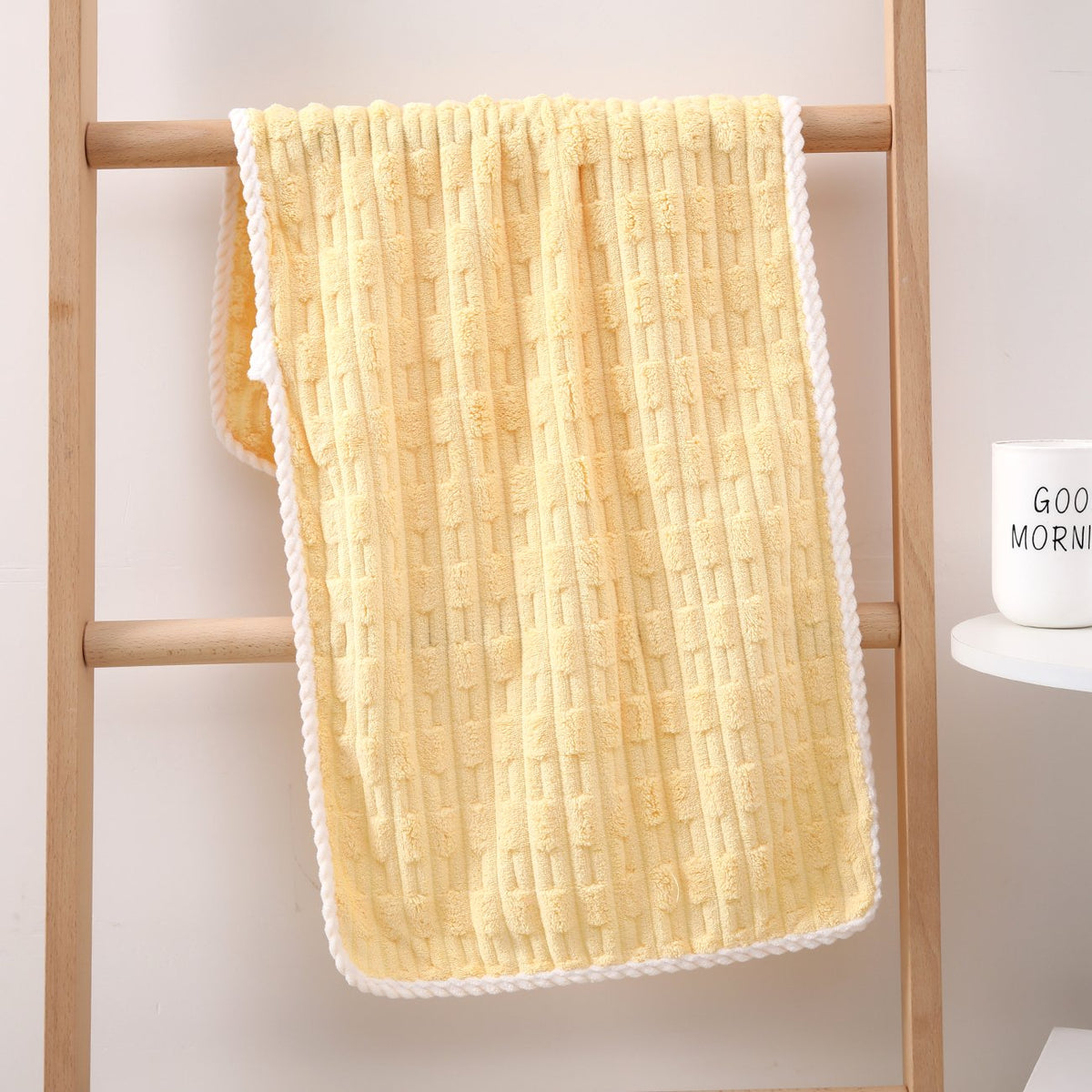 Neat Valley Grid-Textured Microfiber Bath Towel additional product photo